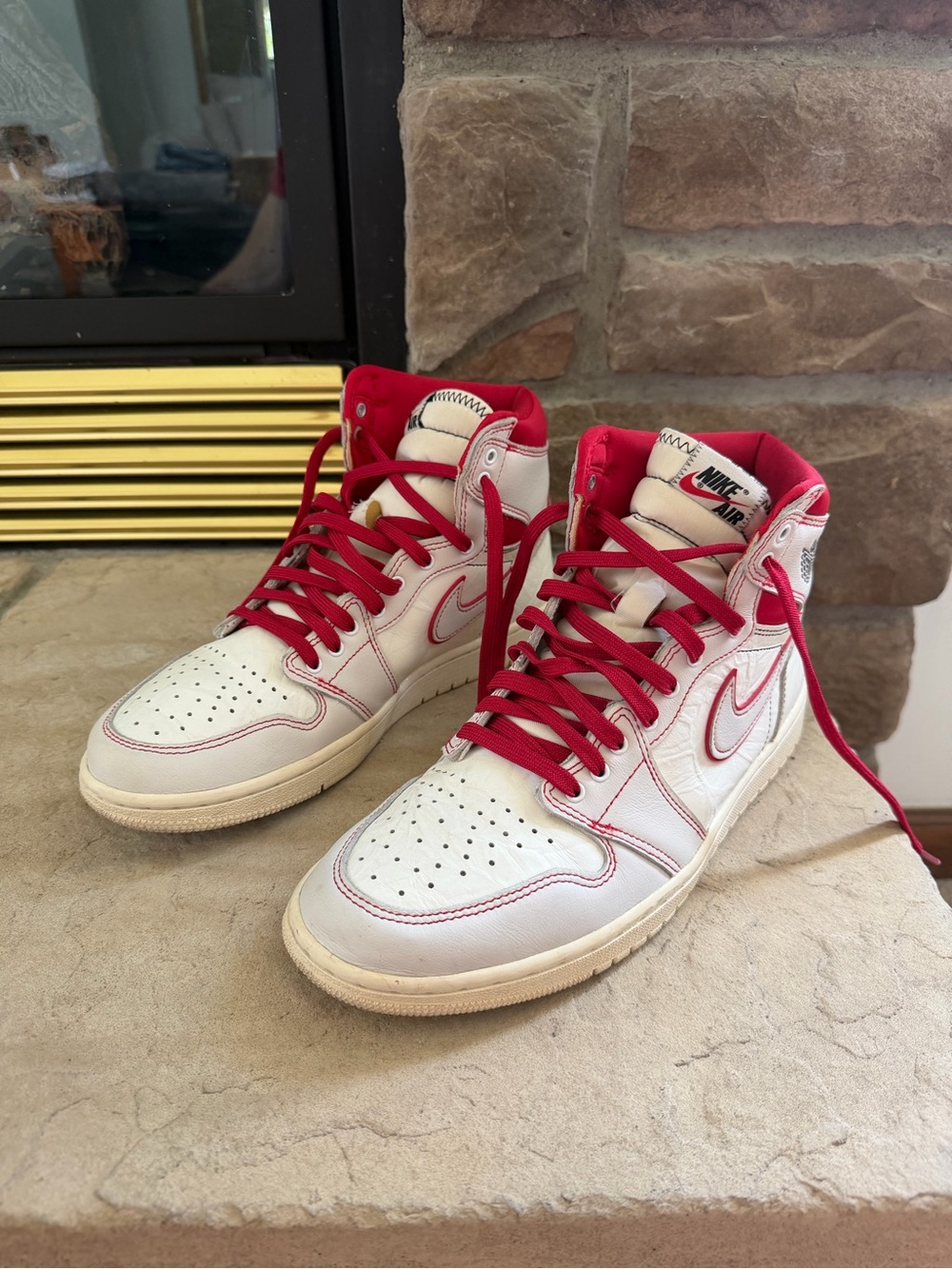 Air Jordan 1 High OG Retro (Phantom Gym Red)